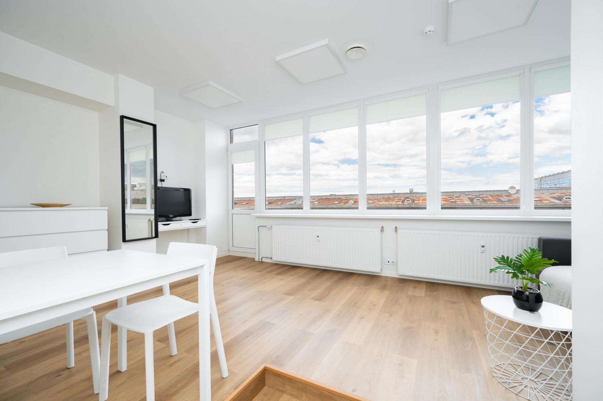Hilltop Apartments - Studio Rooms In City Centre Tallin Zewnętrze zdjęcie